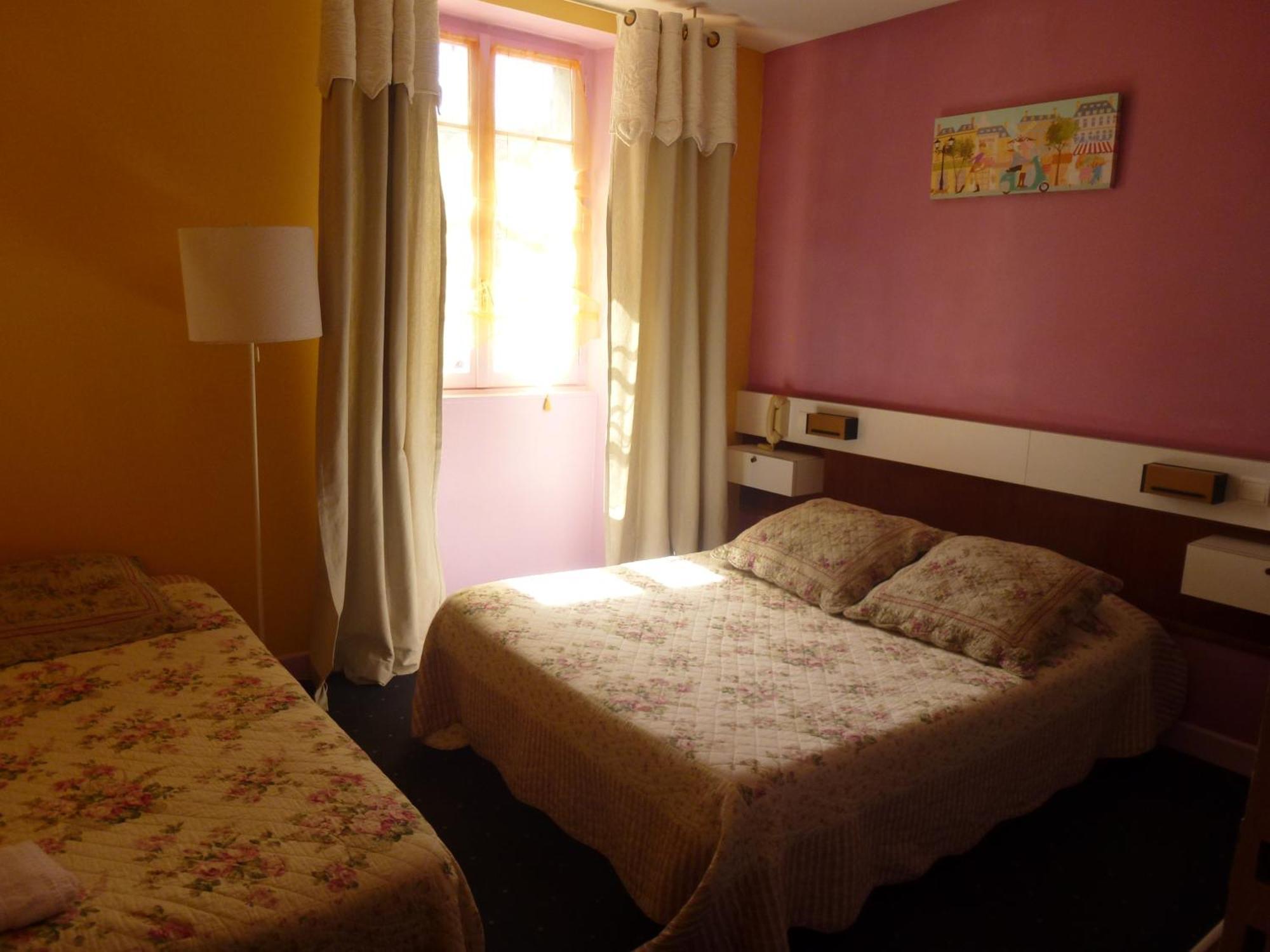 Hotel Restaurant Le Pain De Sucre Monistrol-dʼAllier Zewnętrze zdjęcie